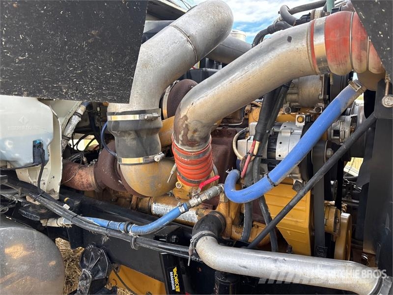 International 9900i 6x4 T/A Sleeper Truck Tractor Motrici e Trattori Stradali