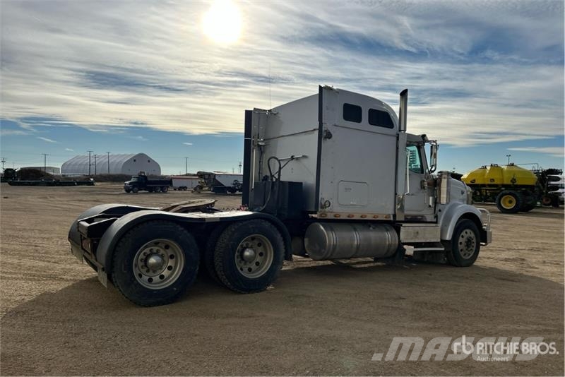 International 9900i 6x4 T/A Sleeper Truck Tractor Trekkers