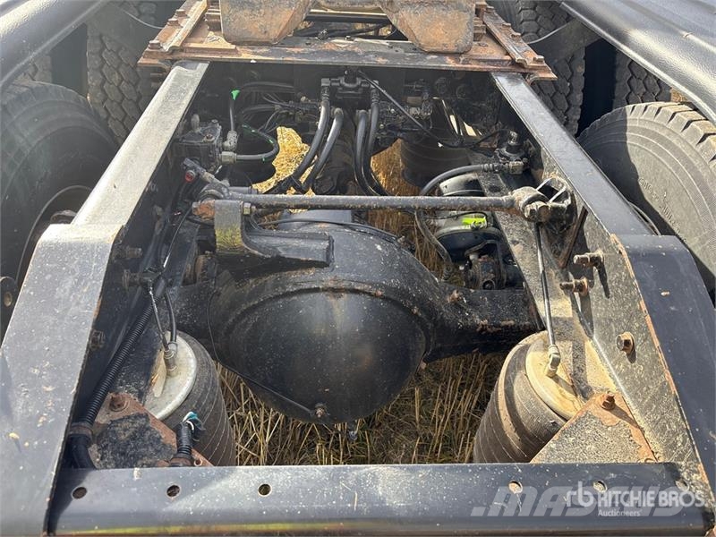 International 9900i 6x4 T/A Sleeper Truck Tractor Motrici e Trattori Stradali