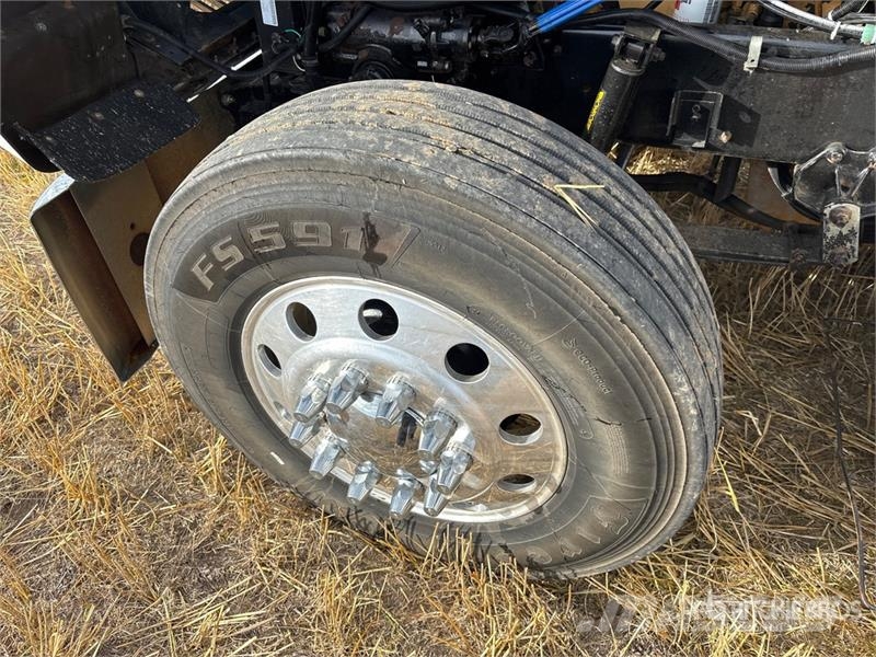 International 9900i 6x4 T/A Sleeper Truck Tractor Motrici e Trattori Stradali