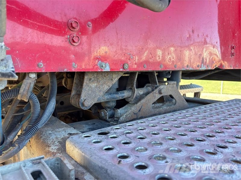 International 9900ix 6x4 T/A Sleeper Truck Tractor 牵引车