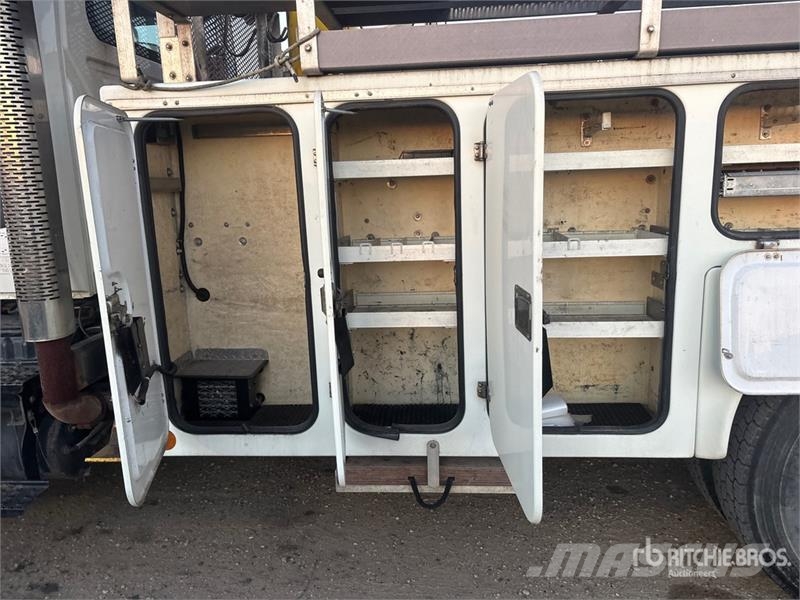 International Altec TA41M 40 ft on International 7400 4x2 Bucke Truck & Van mounted aerial platforms