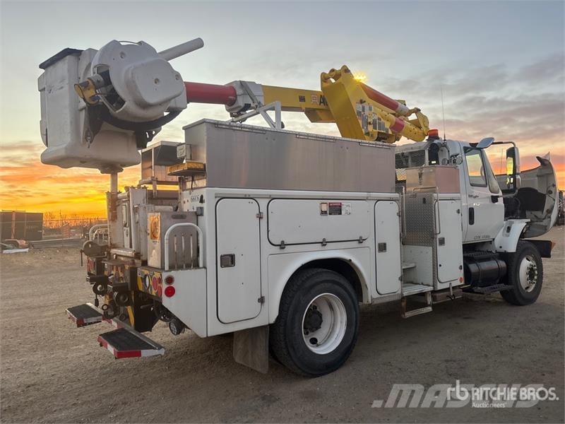 International Altec TA41M 40 ft on International 7400 4x2 Bucke Truck & Van mounted aerial platforms
