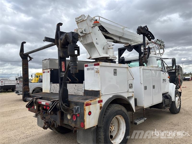 International AP45 45 ft on International 4700 4x2 Bucket Truck Billyftar