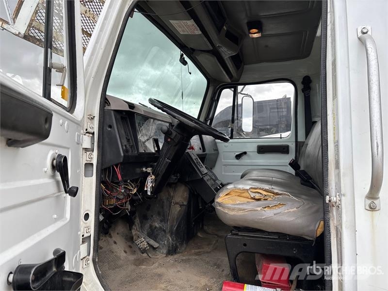 International AP45 45 ft on International 4700 4x2 Bucket Truck Billyftar