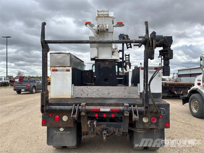 International AP45 45 ft on International 4700 4x2 Bucket Truck Billyftar