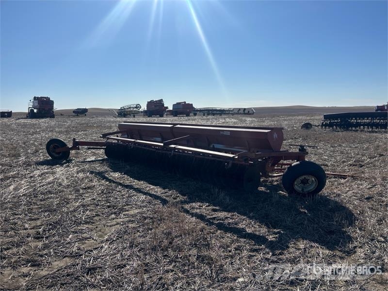 International Discall 18 ft Seed Drill Perfuradoras
