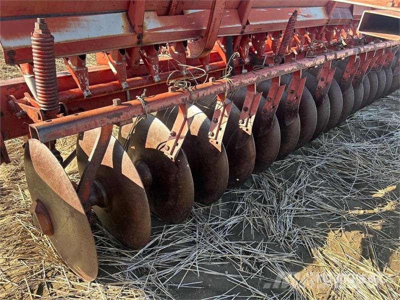 International Discall 18 ft Seed Drill Perfuradoras