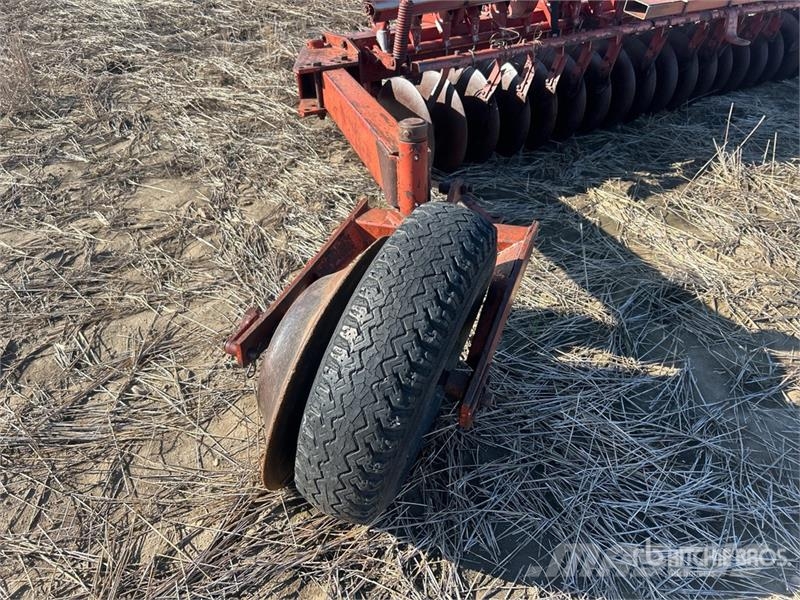 International Discall 18 ft Seed Drill Perfuradoras