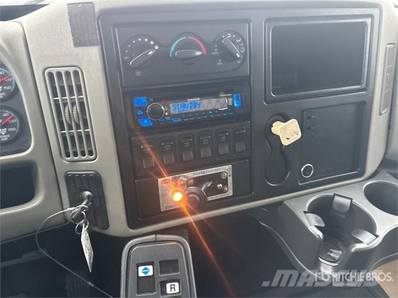 International Durastar 4300 4x2 Rollback Truck Bärgningsbilar