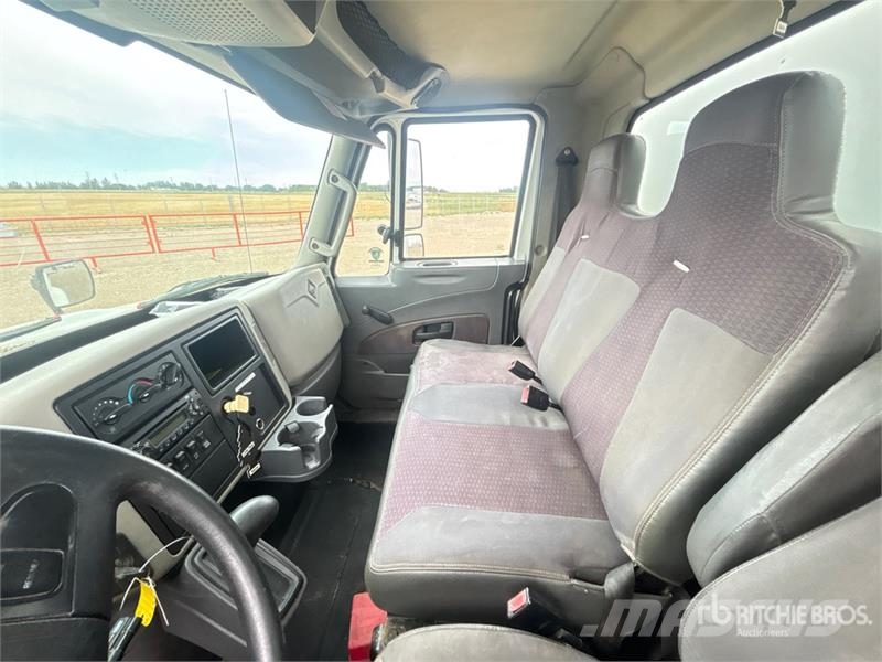 International Durastar 4300 Fast kasse