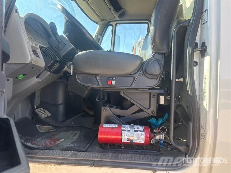 International DuraStar 4300 Kravas automašīnas - refrižeratori