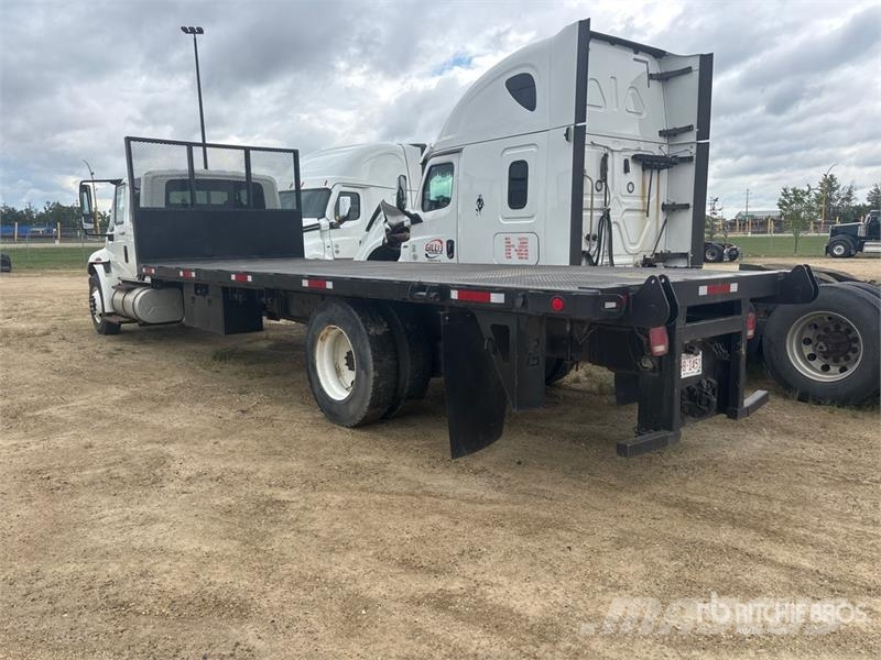 International Durastar 4300 4x2 Flatbed Truck (Inoperable) Бордови