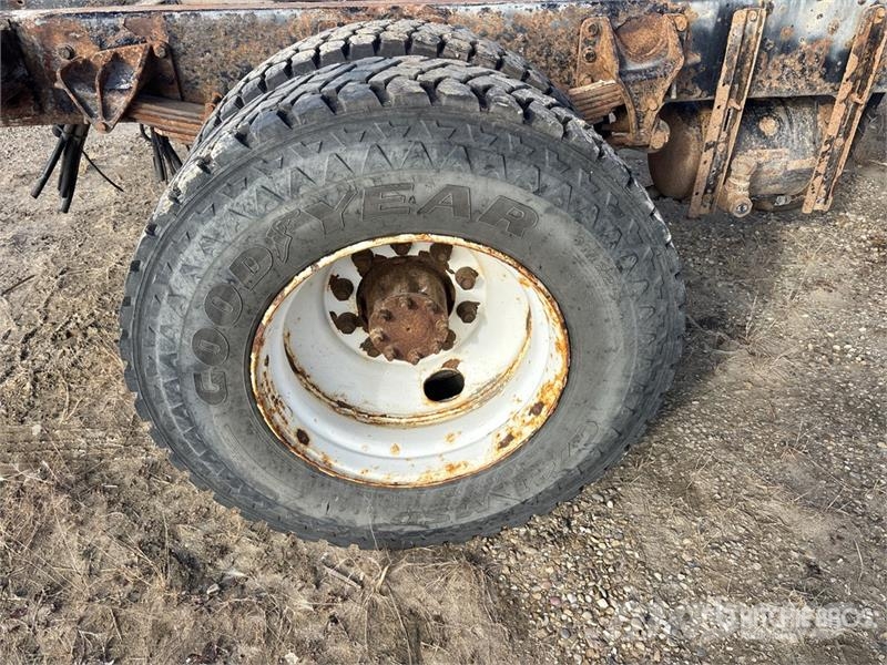 International DuraStar 4400 4x2 Cab and Chassis (Inoperable) Kabine i unutrašnjost