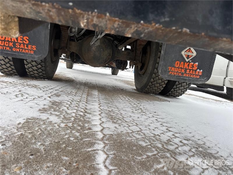 International Durastar 4300 4x2 Rollback Truck Bärgningsbilar