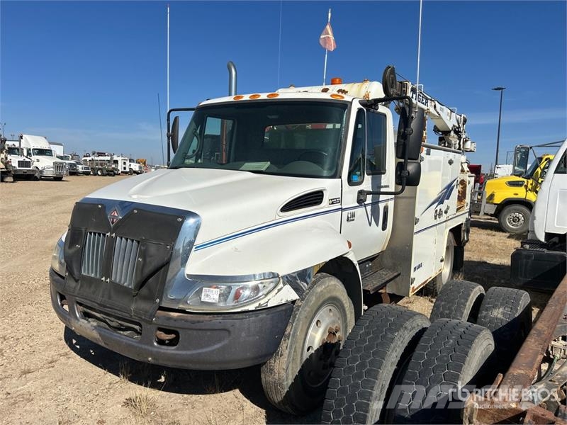 International Durastar 4300 4x2 Service Truck Forsvar/Miljø