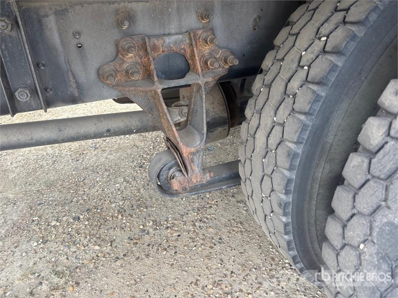 International Durastar 4300 4x2 Flatbed Truck (Inoperable) Бордови