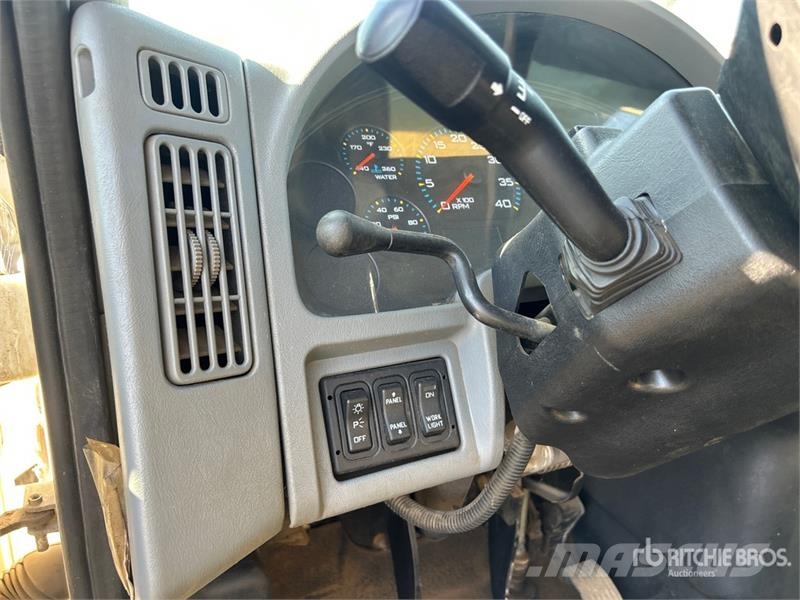 International Durastar 4300 4x2 Service Truck Forsvar/Miljø