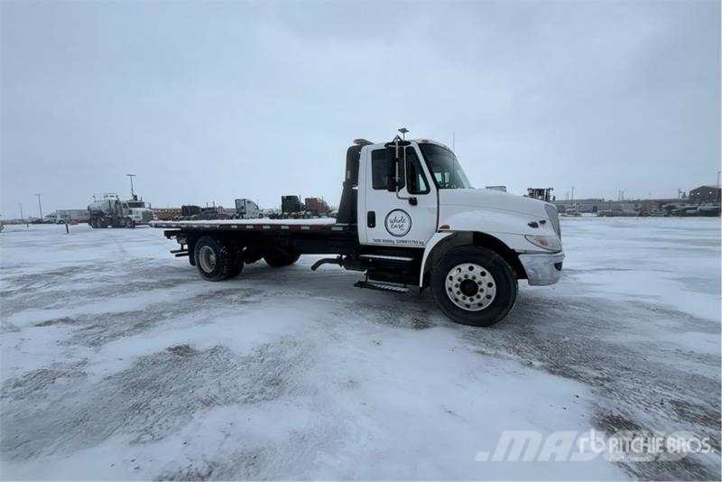 International Durastar 4300 4x2 Rollback Truck Bärgningsbilar
