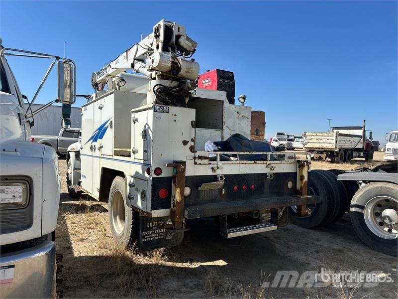 International Durastar 4300 4x2 Service Truck Forsvar/Miljø
