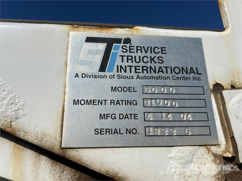 International Durastar 4300 4x2 Service Truck Forsvar/Miljø