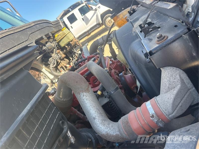 International DuraStar 4300 Kravas automašīnas - refrižeratori