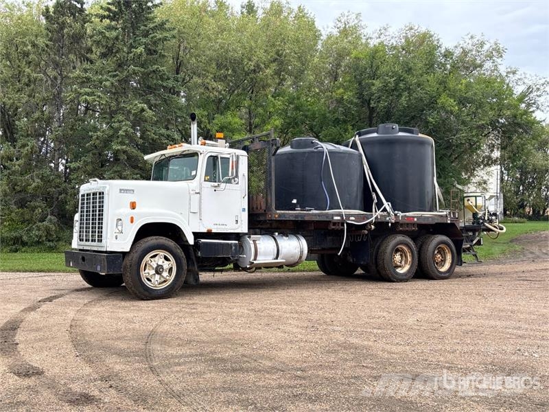 International F4270 6x4 Flatbed Truck شاحنات مسطحة/مفصلية الجوانب