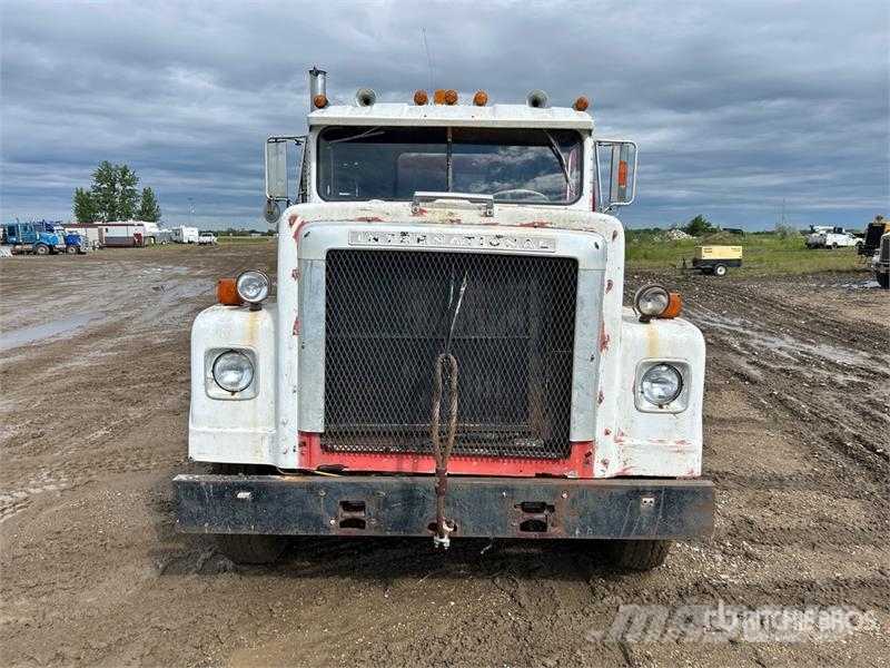 International F4370 6x4 Water Truck صهاريج مياه
