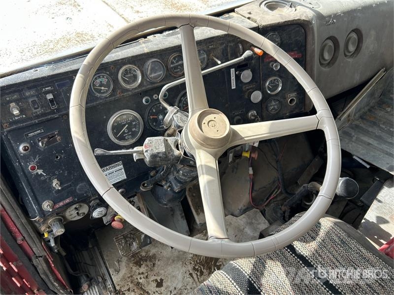International F4370 6x4 Water Truck صهاريج مياه