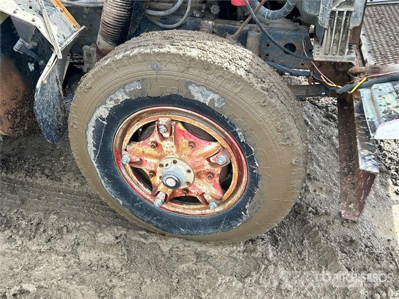 International F4370 6x4 Water Truck صهاريج مياه