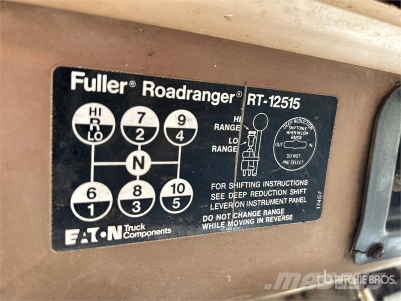International F4370 6x4 Water Truck صهاريج مياه