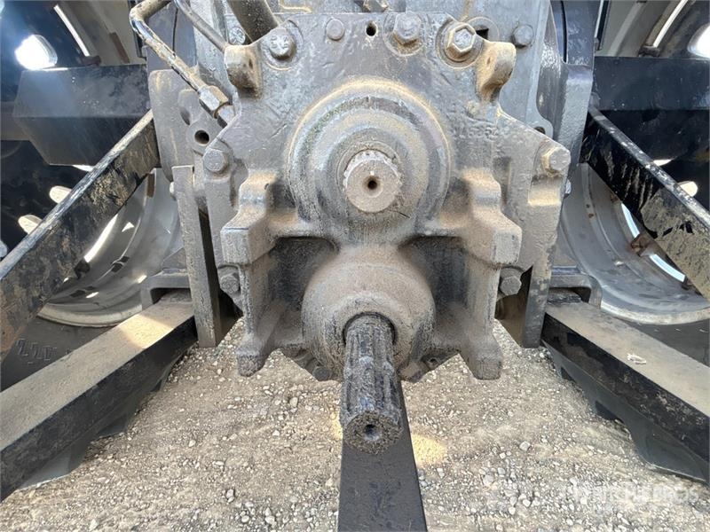 International Harvester Harvester 5088 2WD Tractor الجرارات