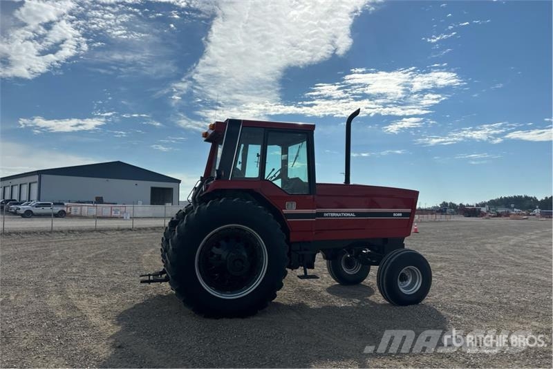 International Harvester Harvester 5088 2WD Tractor الجرارات