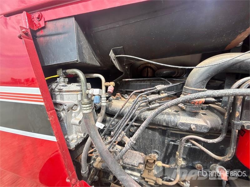 International Harvester Harvester 5088 2WD Tractor الجرارات