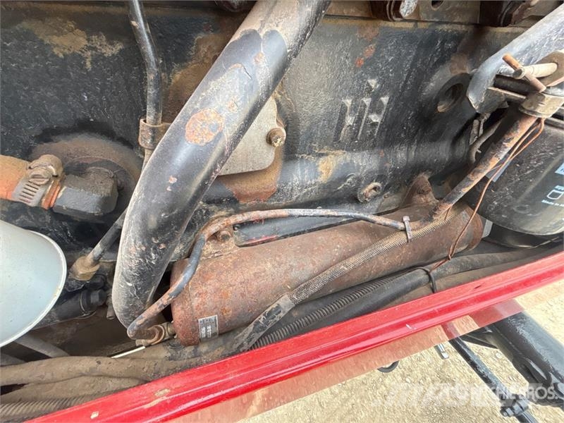 International Harvester Harvester 5088 2WD Tractor الجرارات