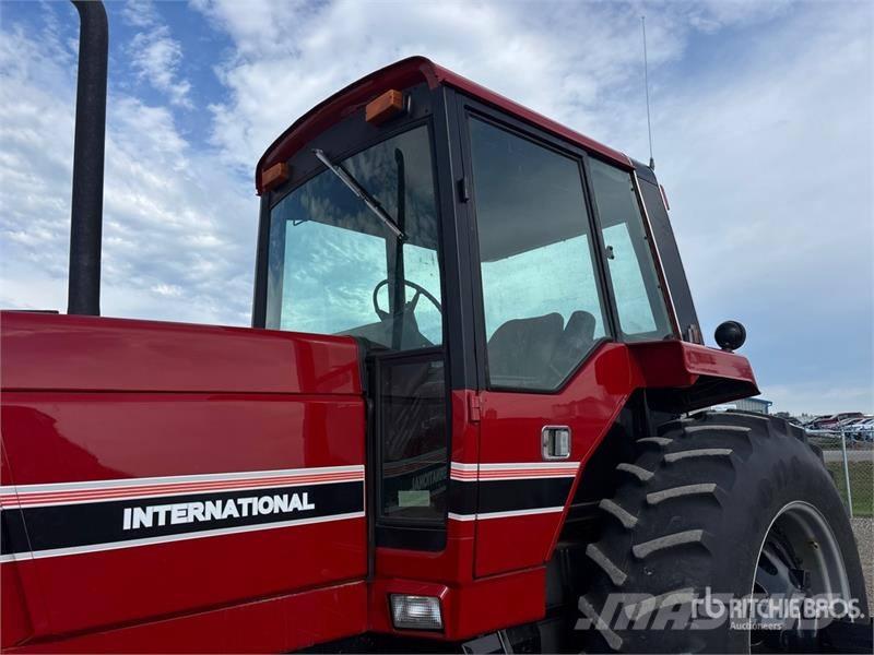International Harvester Harvester 5088 2WD Tractor الجرارات