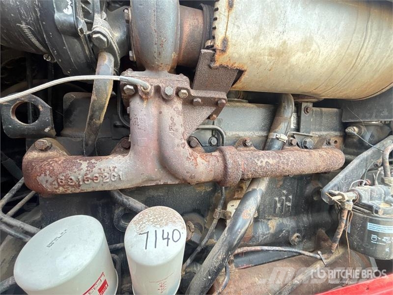 International Harvester Harvester 5088 2WD Tractor الجرارات