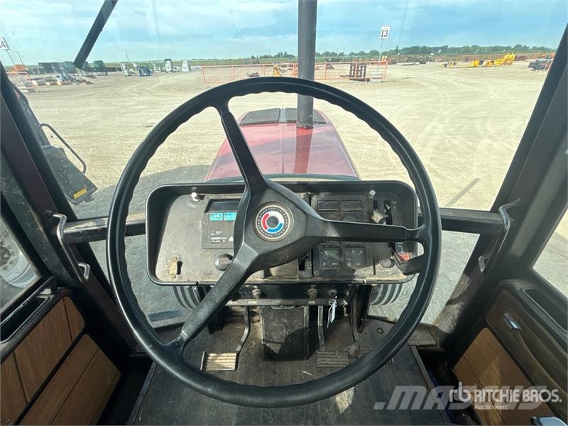 International Harvester Harvester 5088 2WD Tractor الجرارات