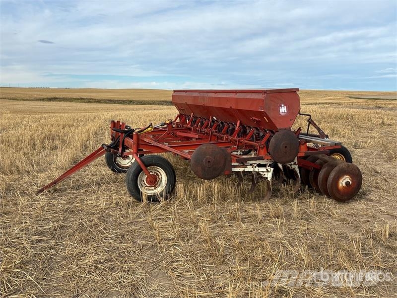 International Harvester Harvester 13 ft 6 in Seeder Sembradoras
