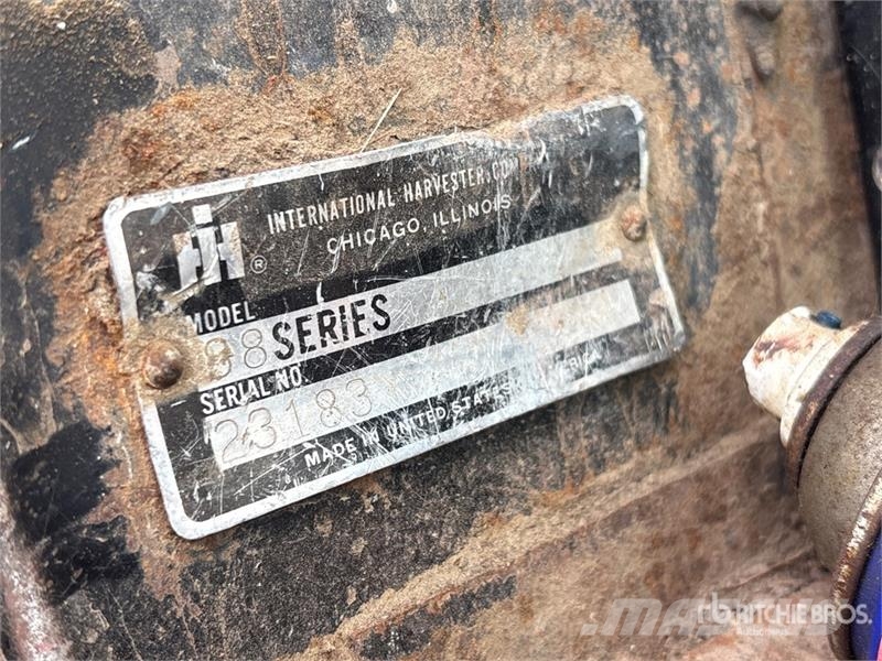 International Harvester Harvester 5088 2WD Tractor الجرارات