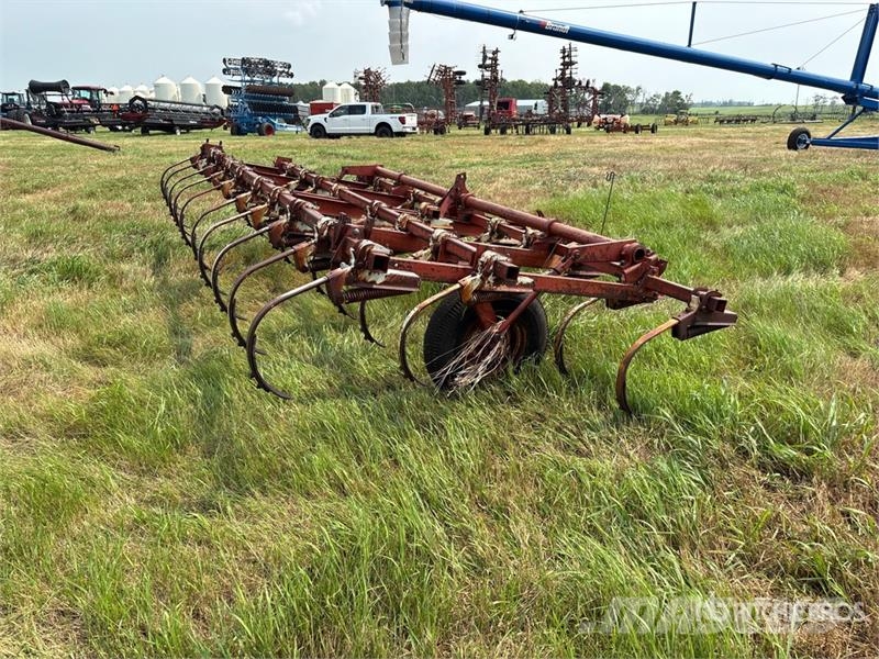 International Harvester Harvester 45 16 ft 6 in Cultivator زراعات