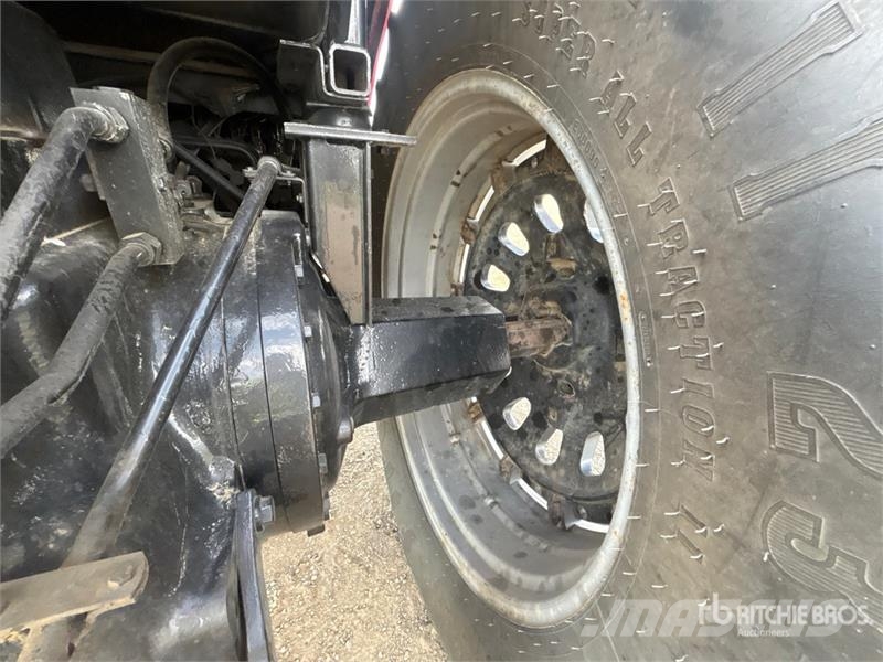 International Harvester Harvester 5088 2WD Tractor الجرارات