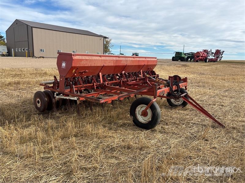 International Harvester Harvester 13 ft 6 in Seeder Sembradoras