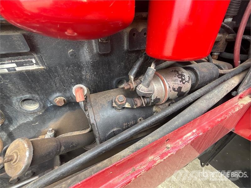 International Harvester Harvester 5088 2WD Tractor الجرارات