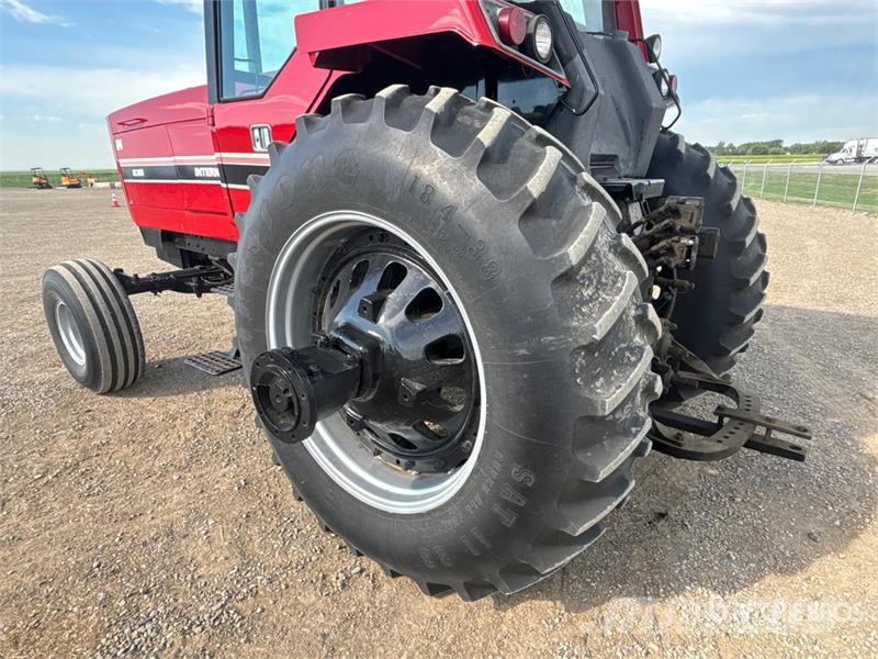 International Harvester Harvester 5088 2WD Tractor الجرارات