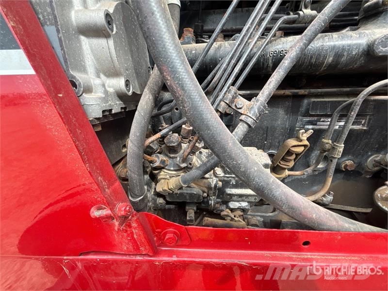 International Harvester Harvester 5088 2WD Tractor الجرارات