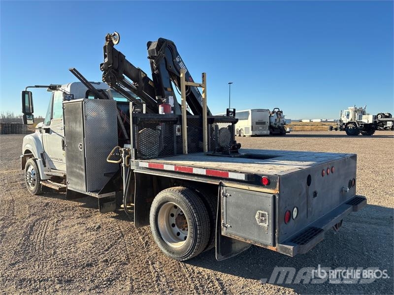 International Hiab 077 CLX 3350 kg Knuckle Boom on  Internationa Φορτηγά με Γερανό