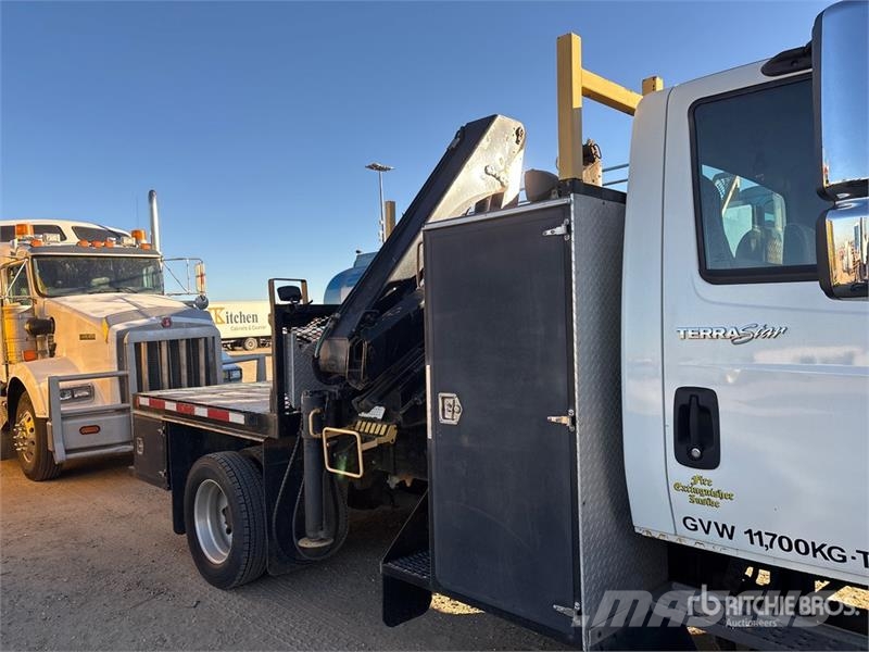 International Hiab 077 CLX 3350 kg Knuckle Boom on  Internationa Φορτηγά με Γερανό
