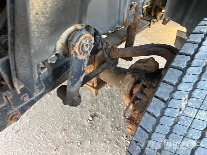 International Hiab 077 CLX 3350 kg Knuckle Boom on  Internationa Φορτηγά με Γερανό