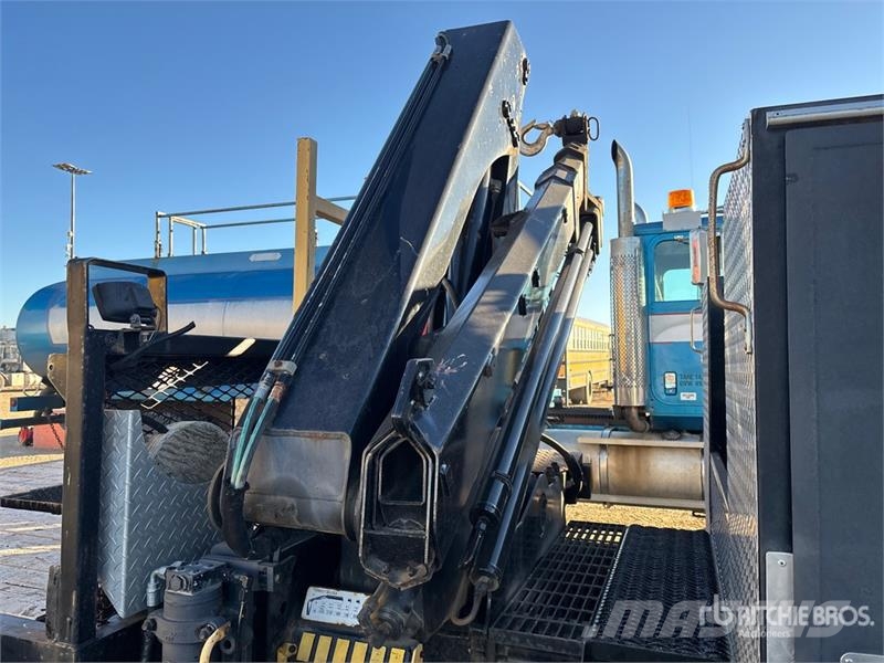 International Hiab 077 CLX 3350 kg Knuckle Boom on  Internationa Φορτηγά με Γερανό
